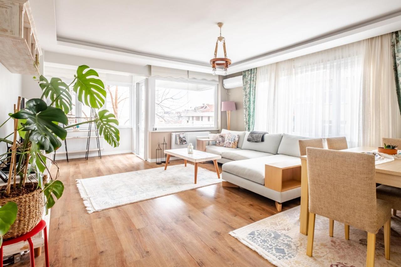 Vibrant Flat With Balcony In Maltepe Apartamento Istambul Exterior foto
