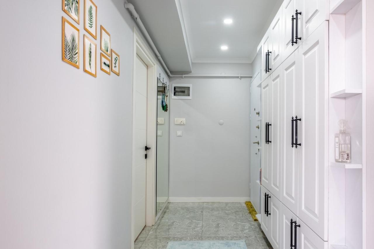 Vibrant Flat With Balcony In Maltepe Apartamento Istambul Exterior foto